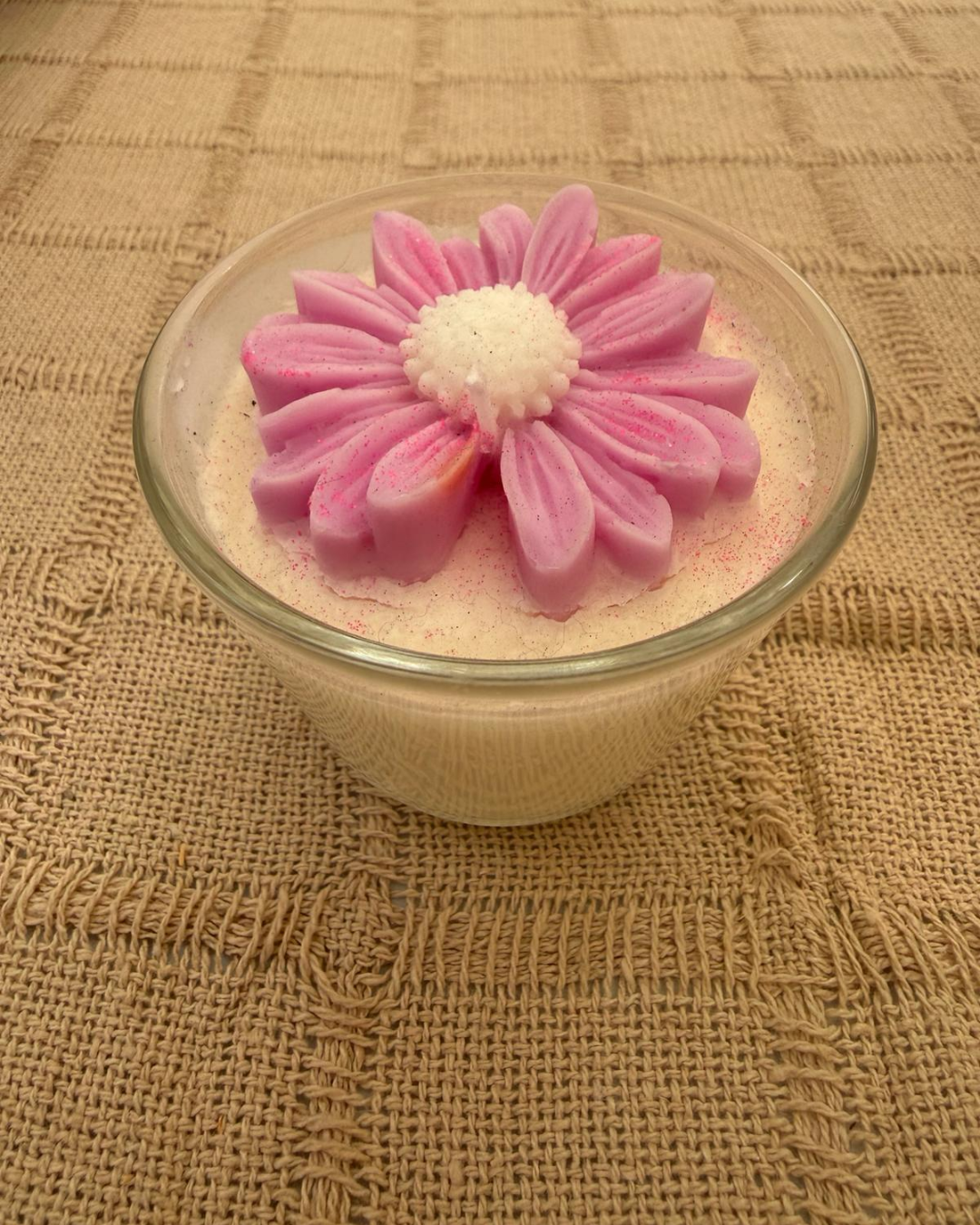 VELA DECORATIVA MARGARITA - AROMA ROSAS